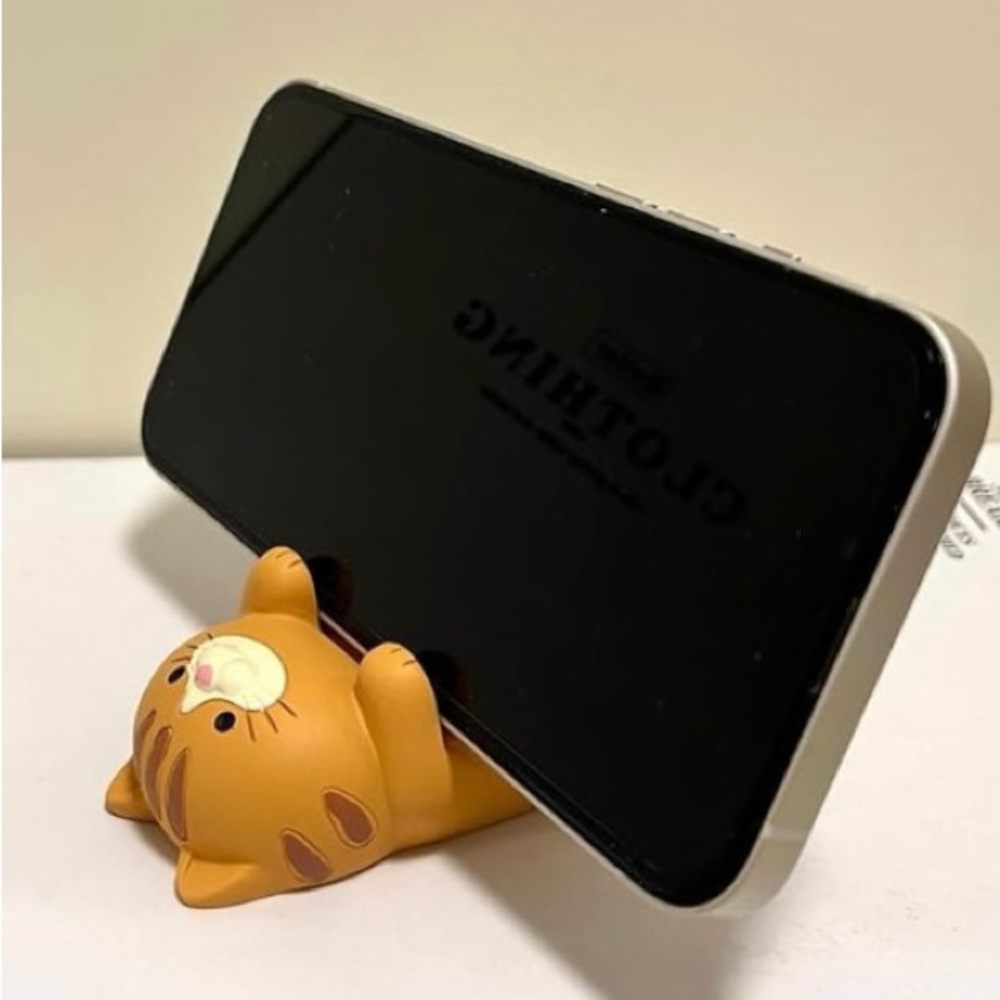 2/$14.00 Cat Cellphone Holder